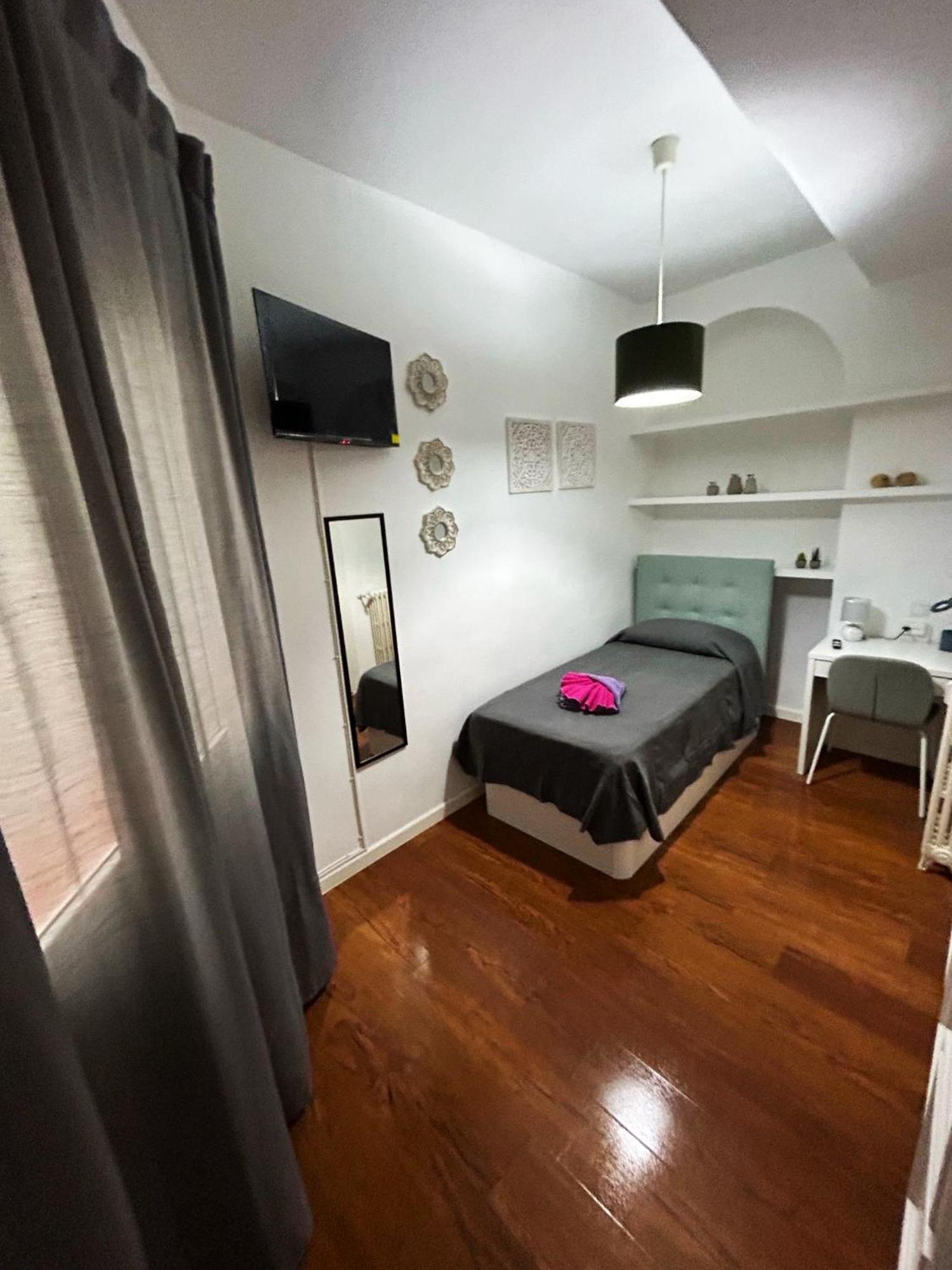 Habitaciones Magdalena Madrid Bagian luar foto